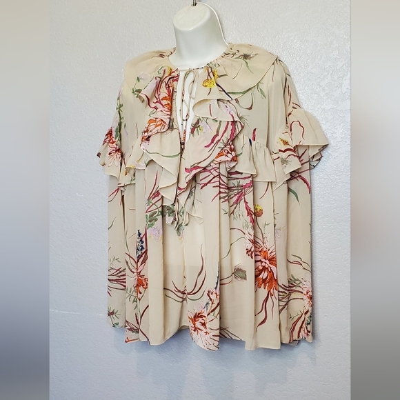 H&M Floral Flounce Ruffle Tiered Blouse Cream Red Green Flowy Boho Top Size XS - Picture 4 of 10